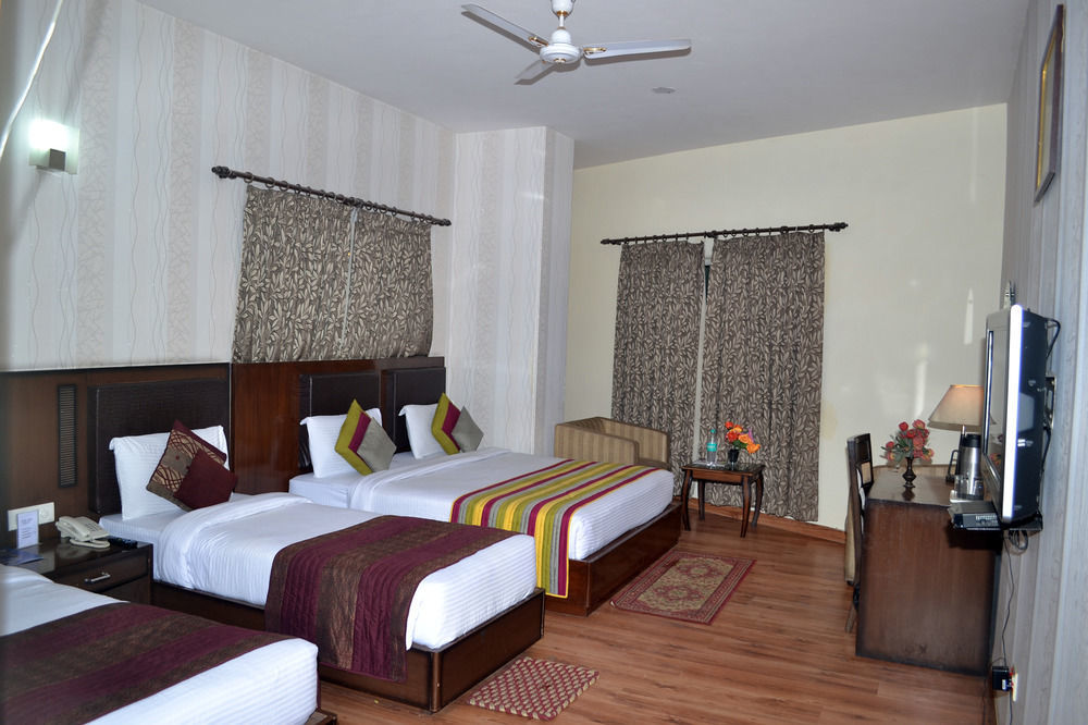 Hotel Smart Plaza Delhi Airport New Delhi Ngoại thất bức ảnh